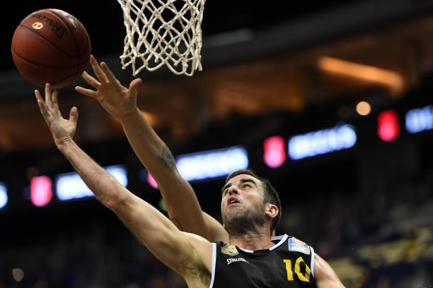 运动员仍有 运动员仍有